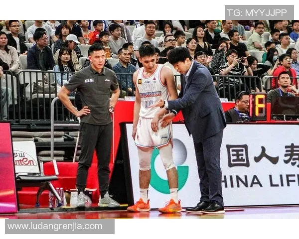 CBA焦点对决山东西王迎战北京紫禁勇士争夺季后赛名额的关键之战