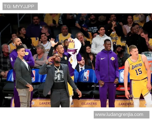 湖人勇士2020常规赛精彩对决全场回放重温经典瞬间与球星表现