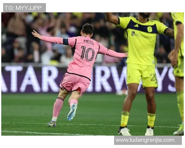 库珀回想与梅西交手:我让全队封他的左脚,他用右脚进了两个 库珀回想与梅西交手:我让全队封他的左脚,他用右脚进了两个